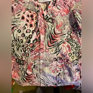Women’s scrub top